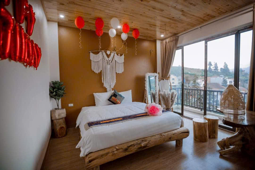Deluxe Double Room with Balcony